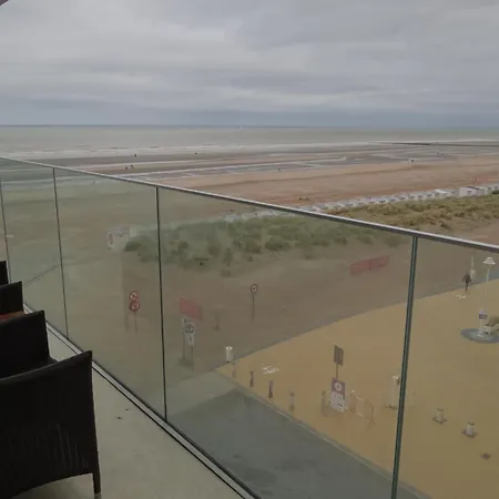 Apartment Dyore 0402 Located Directly On The Nieuwpoort