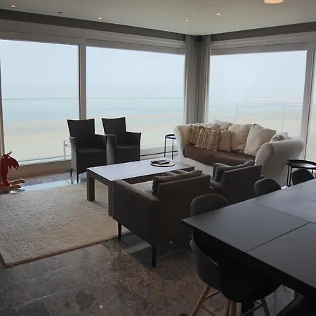 Apartment Dyore 0402 Located Directly On The *